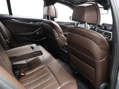 Used 2018 BMW M550i xDrive image 77