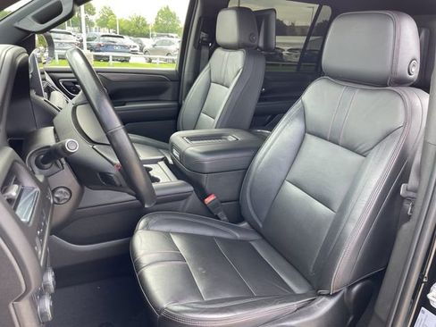 Used 2021 Chevrolet Suburban RST w/ Luxury Package AWD/4WD image 27