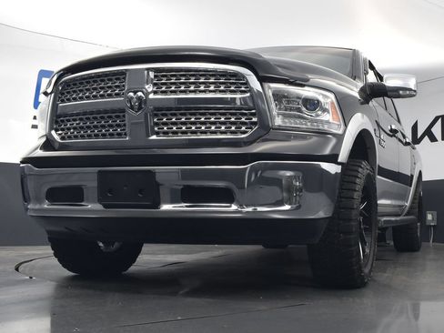 Used 2016 RAM 1500 Laramie w/ Convenience Group AWD/4WD image 17