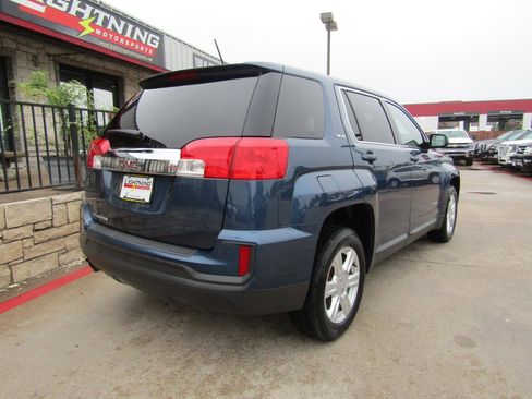 Used 2016 GMC Terrain SLE FWD image 4