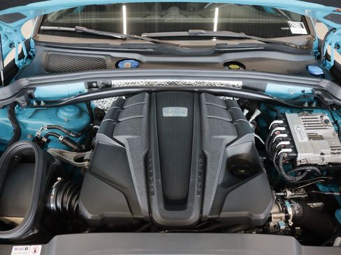Certified 2020 Porsche Macan S AWD/4WD image 27