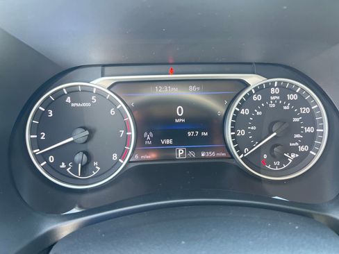 New 2025 Nissan Sentra SR w/ SR Premium Package image 16