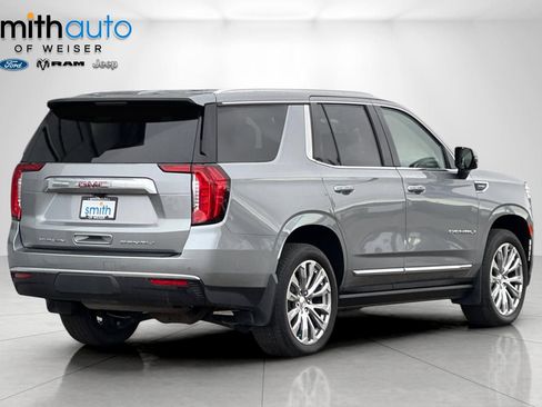 Used 2024 GMC Yukon Denali w/ Advanced Technology Package AWD/4WD image 4