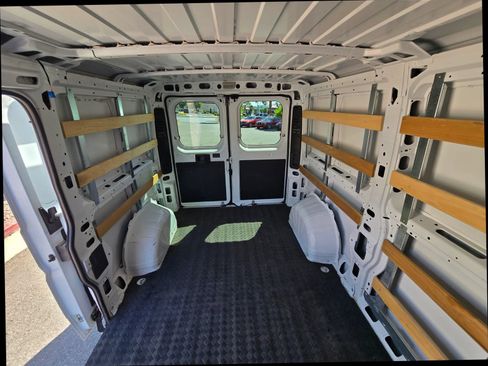Used 2025 RAM ProMaster 2500 w/ U-Haul Equipment Group FWD image 10