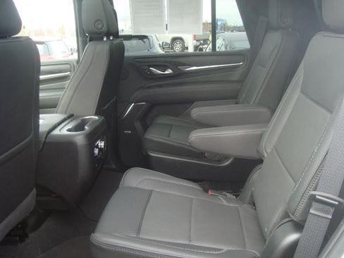 Used 2024 GMC Yukon Denali image 15