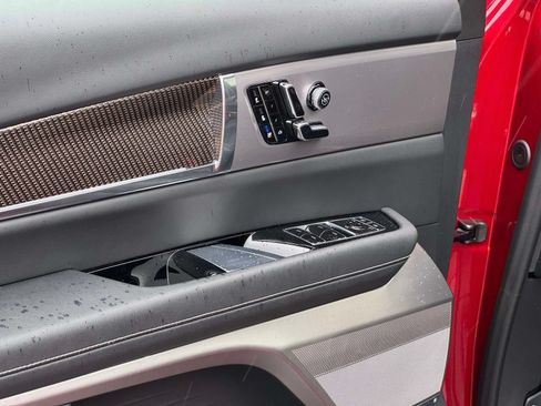 Certified 2026 Cadillac Vistiq Luxury w/ LPO, Floor Liner Package AWD/4WD image 21