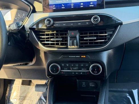 Used 2022 Ford Escape SE w/ Convenience Package image 18