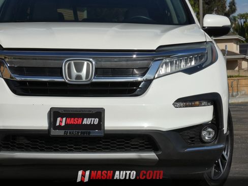 Used 2019 Honda Pilot Touring image 16