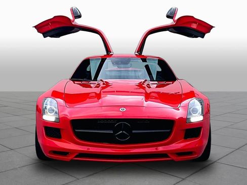 Used 2013 Mercedes-Benz SLS AMG GT Coupe image 4