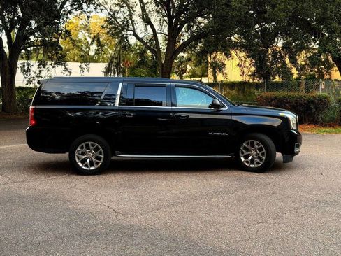 Used 2016 GMC Yukon XL SLE image 4