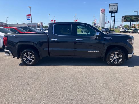 Used 2024 GMC Sierra 1500 SLT AWD/4WD image 8