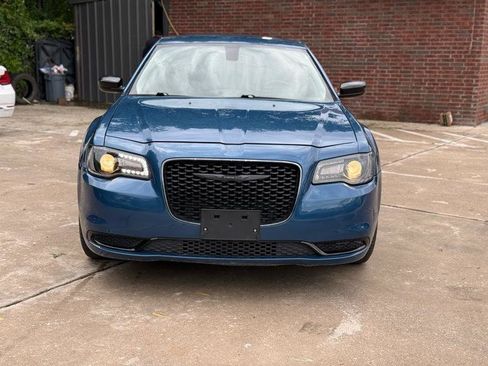 Used 2021 Chrysler 300 Touring w/ Sport Appearance Package image 2