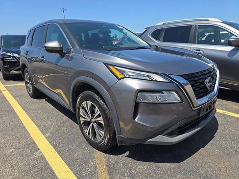 Used 2022 Nissan Rogue SV AWD/4WD image 3