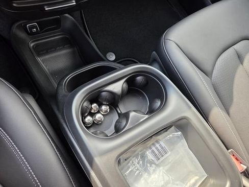 New 2026 Chrysler Voyager LX FWD image 22