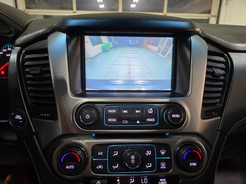 Used 2019 Chevrolet Tahoe LT w/ RST Edition image 36