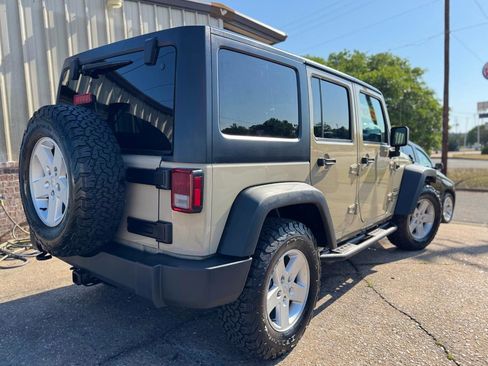 Used 2017 Jeep Wrangler Unlimited Sport w/ Quick Order Package 24S AWD/4WD image 6
