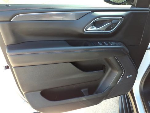 Certified 2024 Chevrolet Suburban RST w/ Luxury Package image 17