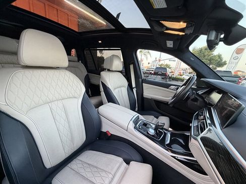 Used 2019 BMW X7 xDrive40i w/ Premium Package AWD/4WD image 40