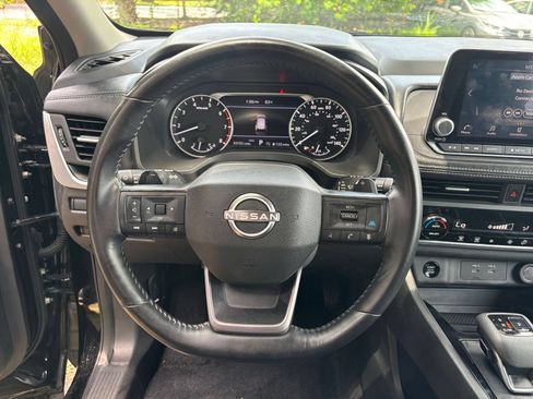 Used 2025 Nissan Rogue SV AWD/4WD image 30