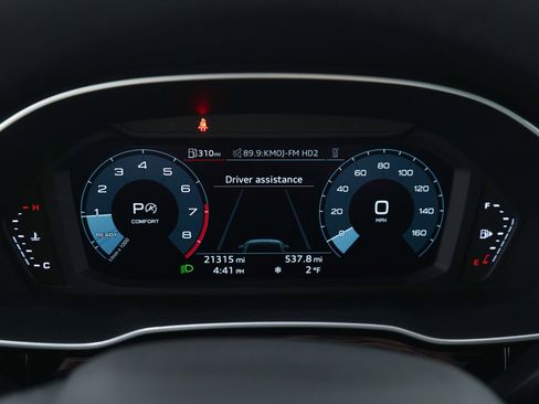 Used 2025 Audi Q3 2.0T Premium image 25