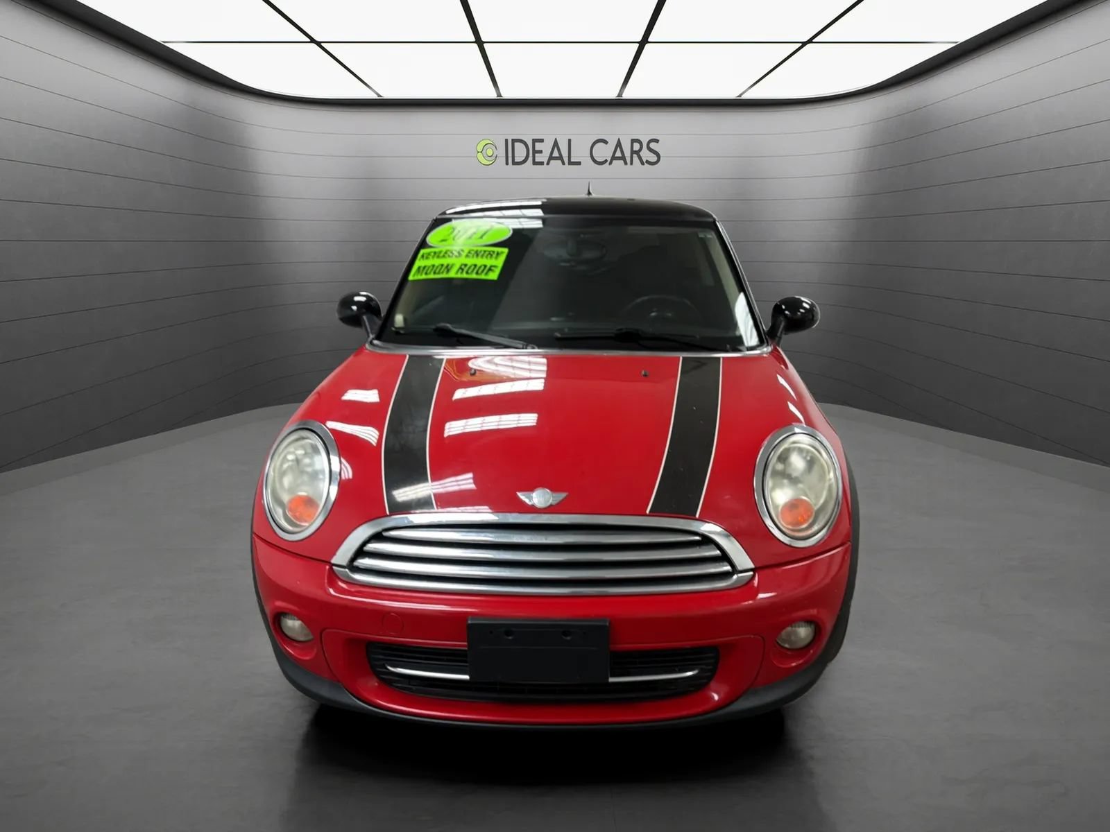 Used 2011 MINI Cooper Hardtop FWD image 2