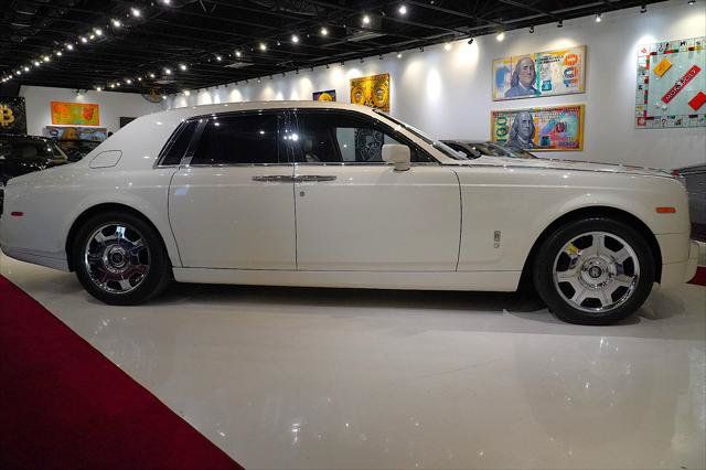 Used 2009 Rolls-Royce Phantom Sedan RWD image 19