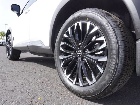 New 2026 Nissan Rogue Dark Armor image 6