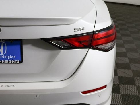 Used 2023 Nissan Sentra SR w/ SR Premium Package FWD image 17