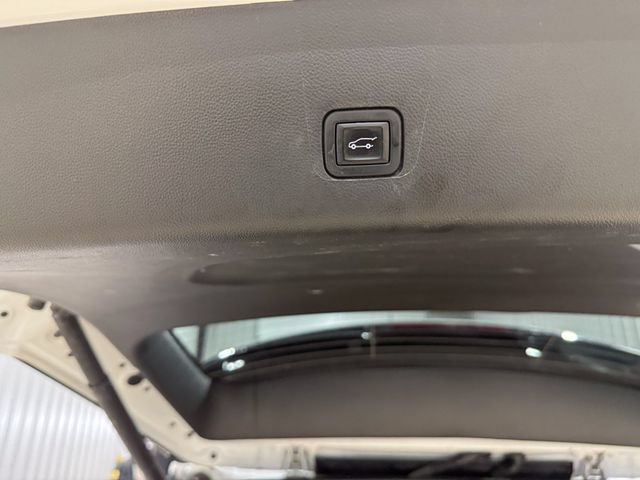 Used 2021 Chevrolet Traverse RS AWD/4WD image 6