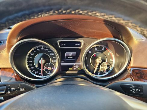 Used 2013 Mercedes-Benz ML 63 AMG 4MATIC image 25