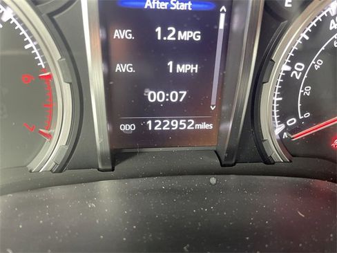 Used 2021 Toyota 4Runner TRD Off-Road Premium image 12