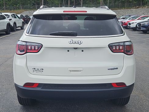 Used 2018 Jeep Compass Latitude w/ Cold Weather Group AWD/4WD image 27