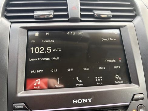 Used 2018 Ford Fusion Titanium image 24