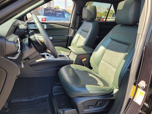 Used 2023 Ford Explorer Timberline w/ Timberline Technology Package image 6