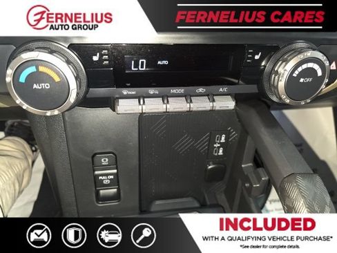 Used 2024 Toyota Tacoma TRD Off-Road AWD/4WD image 27