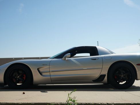 Used 2003 Chevrolet Corvette Z06 w/ Memory Package, 3 Drivers image 7