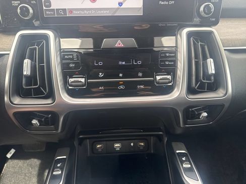 Used 2023 Kia Sorento S AWD/4WD image 21