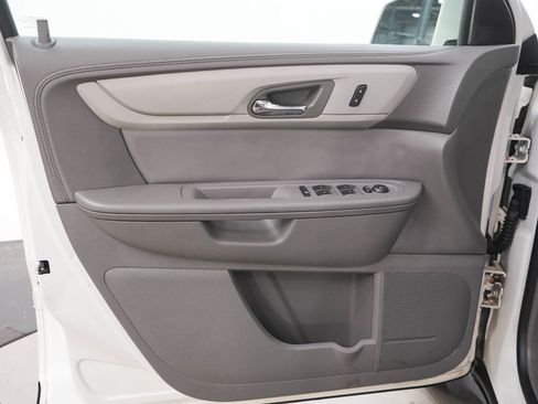 Used 2015 Chevrolet Traverse LT w/ Style and Technology Package AWD/4WD image 20