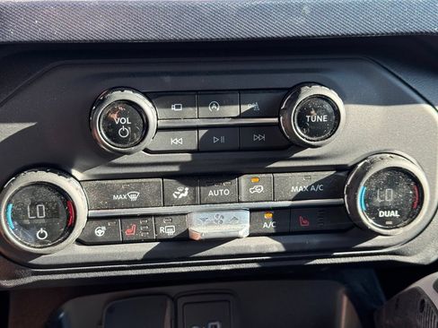 Used 2023 Ford Bronco Outer Banks AWD/4WD image 11