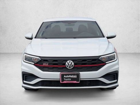 Used 2019 Volkswagen Jetta GLI FWD image 2