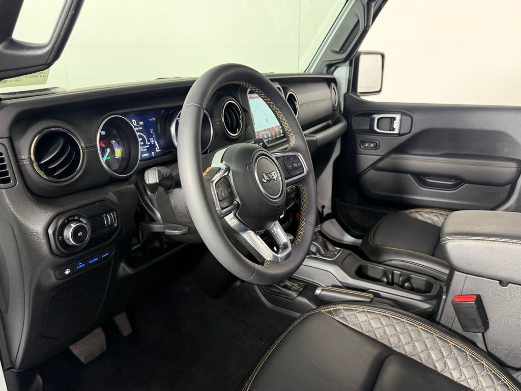 Certified 2023 Jeep Wrangler Unlimited Sahara AWD/4WD image 13