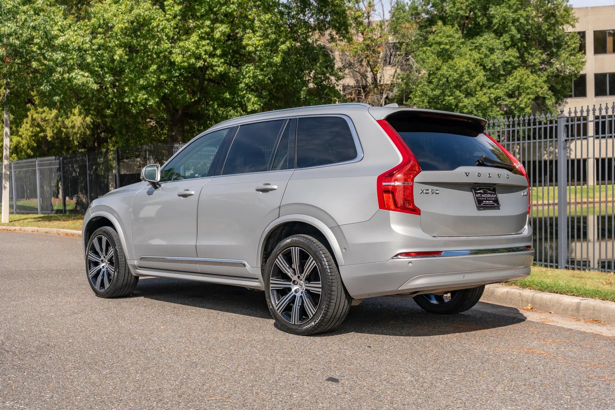 Used 2023 Volvo XC90 B6 Ultimate AWD/4WD image 9