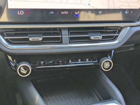 New 2026 Chevrolet Equinox EV LT image 23