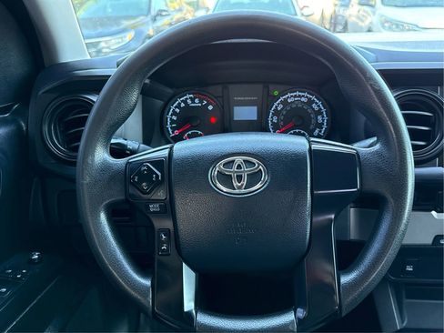 Used 2017 Toyota Tacoma SR image 16