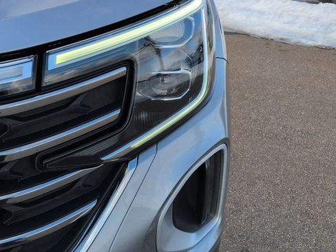 Used 2024 Volkswagen Atlas SE image 10