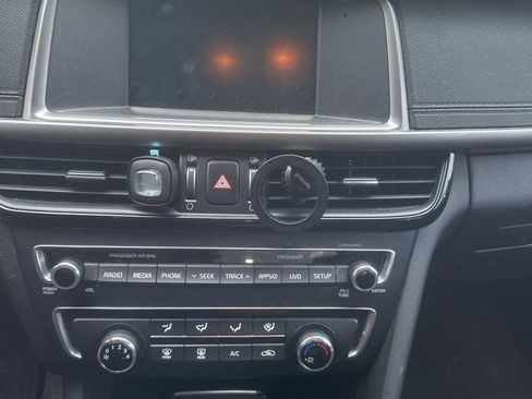 Certified 2018 Kia Optima S image 7