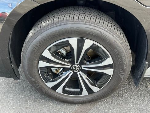 Used 2025 Toyota bZ4X AWD w/ Weather Package image 16