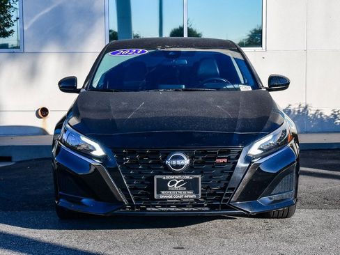 Used 2023 Nissan Altima 2.5 SR image 2
