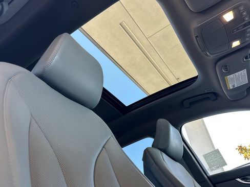Used 2023 Lincoln Nautilus Reserve w/ Luxury Package FWD image 16