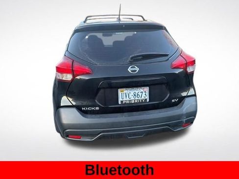 Used 2018 Nissan Kicks SV image 3